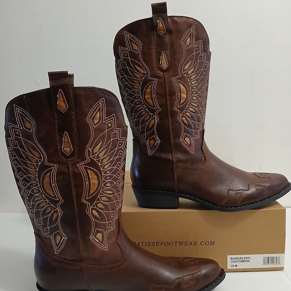 Coconuts by Matisse Brown and Tan Embroidered Winter Boots Various Sizes - Picture 12 of 12